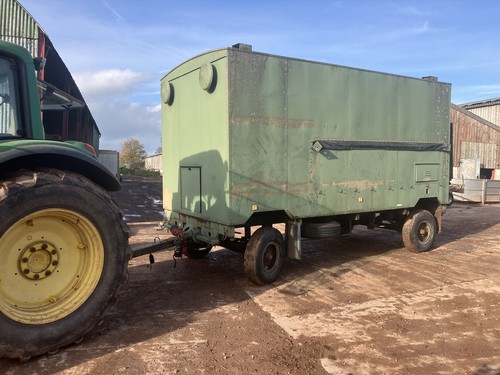 Living trailer shepherds hut - shepherds,